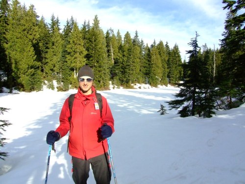 D_snowshoeing_2_resize